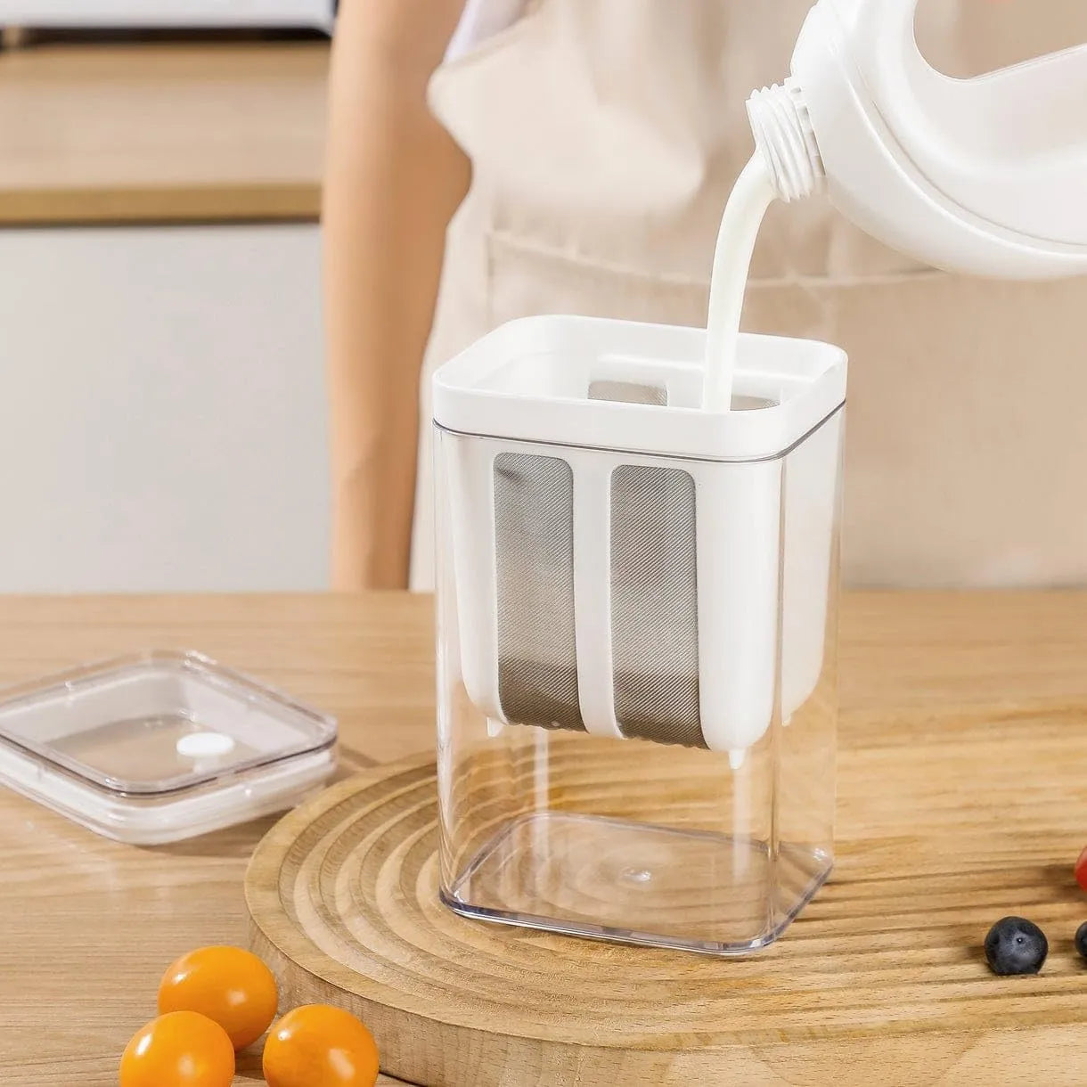 Multifunctional yogurt filter with a fine mesh strainer